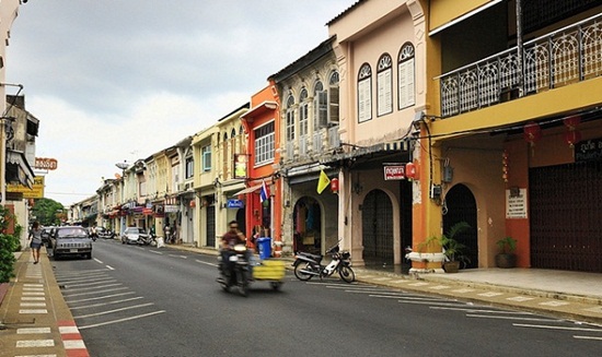 Khám phá khu phố cổ Phuket 