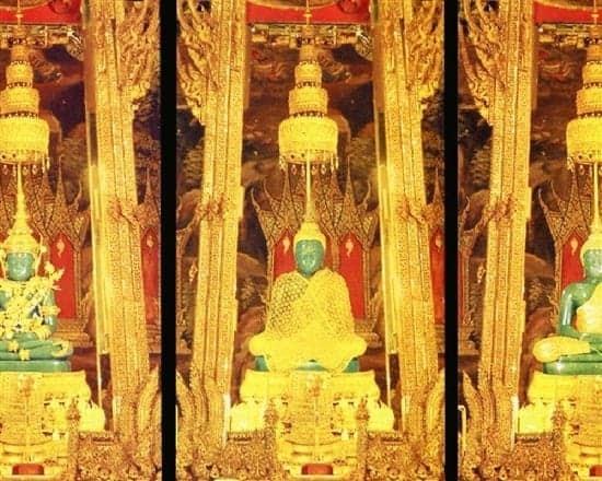 Tour tham quan Hoàng Cung và Chùa Phật Ngọc