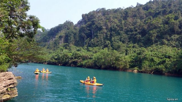 Tour Quảng Bình Động Phong Nha kayak Zipline Sông Chày Hang Tối